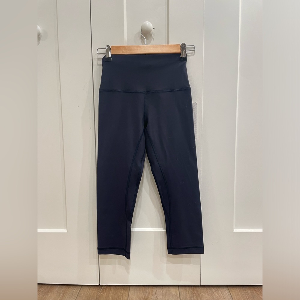 New lululemon Align Crop in Dark Blue - Size 4